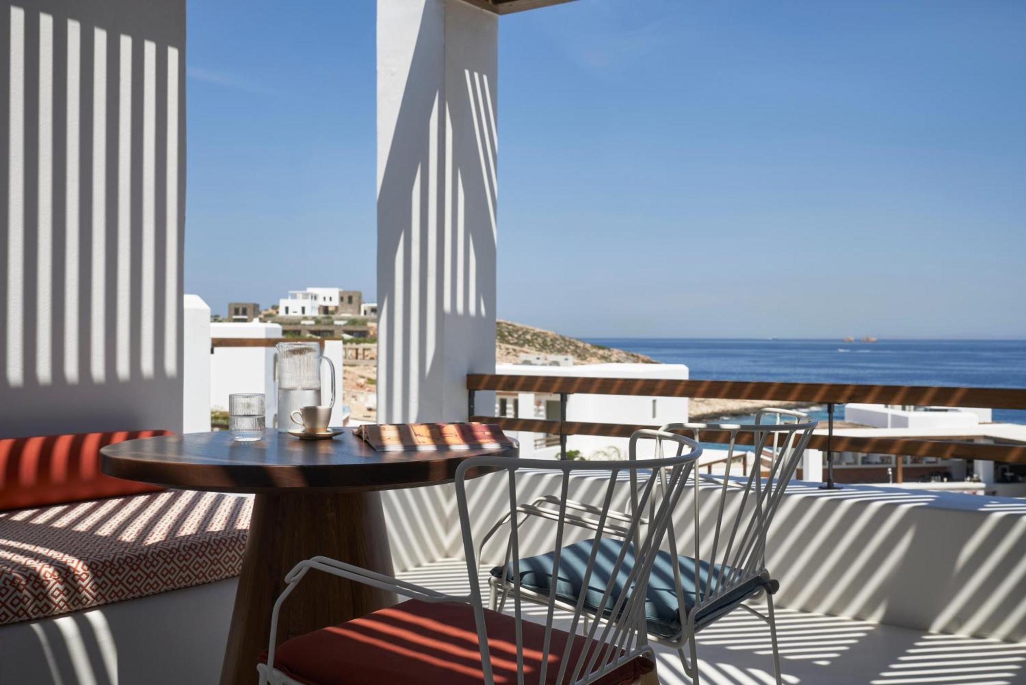 Andronis Minois Hotel Parasporos Екстериор снимка